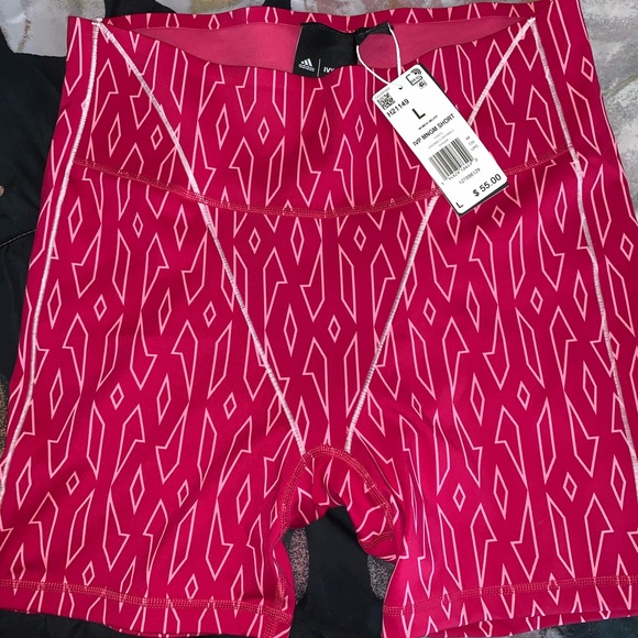 NWT Ivy Park Adidas shorts. Never worn. - Picture 1 of 3